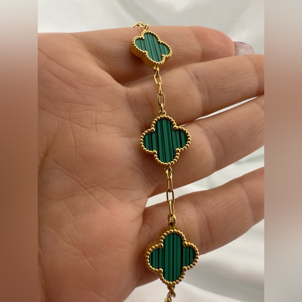 Alhambra 18k Gold Plated Gold and Green Clover Bracelet - Picture 6 of 6